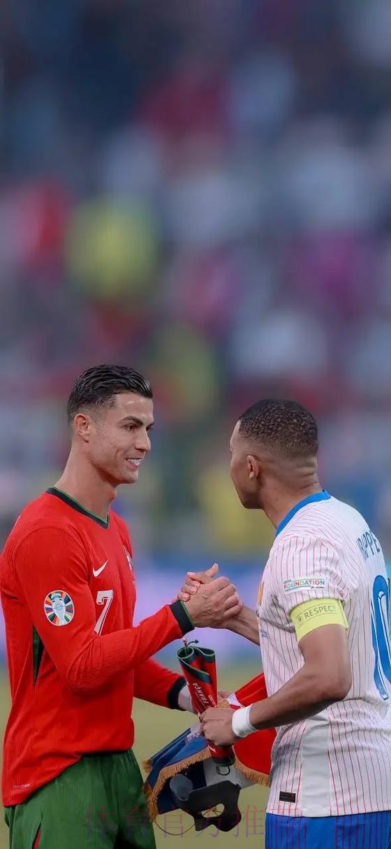 TA:姆巴佩性格与C罗不同 他没展现出任何的傲慢